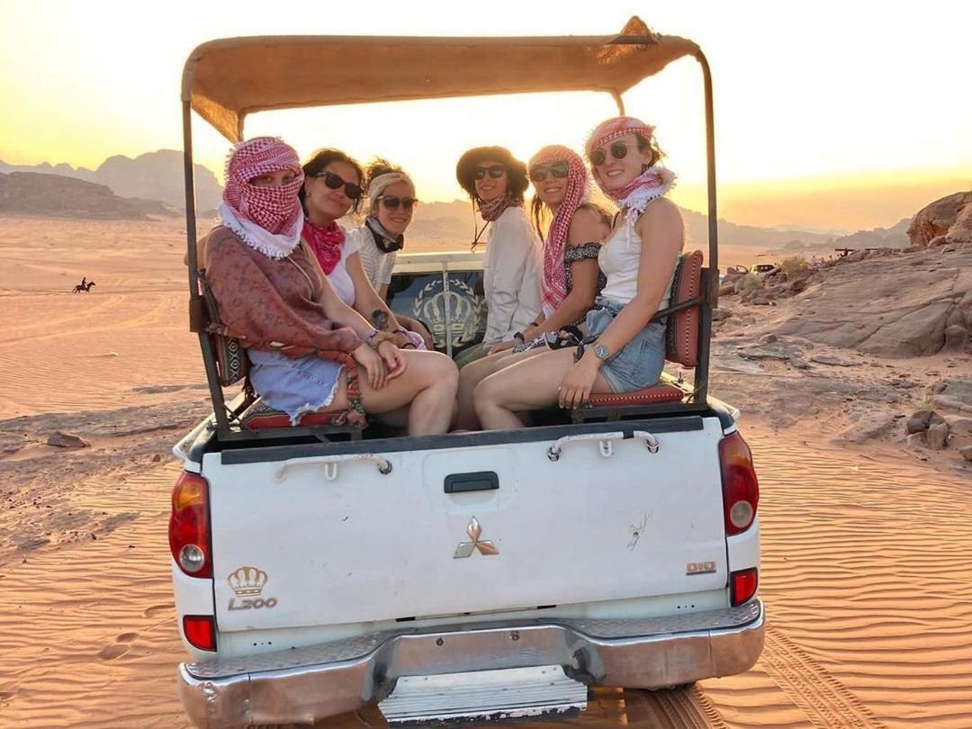 Wadi Rum Aviva Camp ภายนอก รูปภาพ